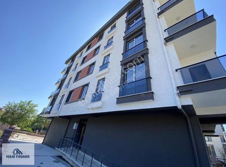 Ümraniye A.dudullu Mah. Satılık Lüks 2+1 Daire Metro Dibi!