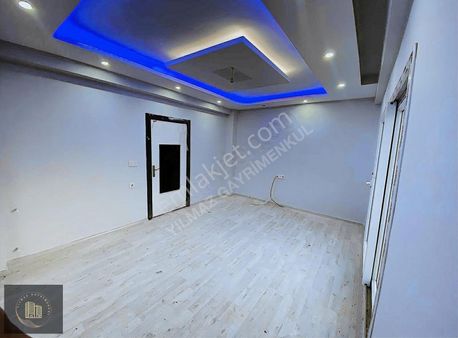 Yılmazdan İncirlik Yeni Mah Satılık 2+1 K.mtfk İskanlı E5 Yakın