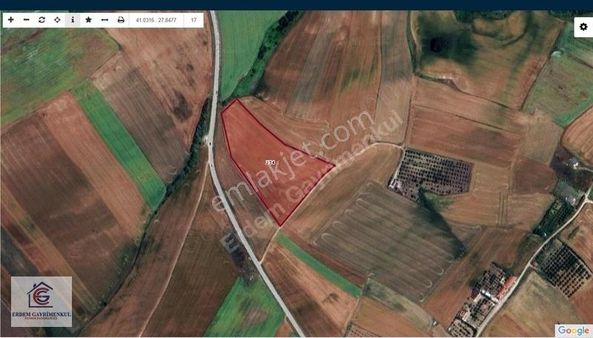 Marmara Ereğlisi Yeniçiftlik'te Yolu Olan Satılık Tarla