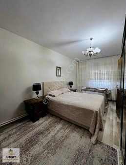 Tuşba Altıntepe'de Satılık Müstakil Ev Ve Arsası