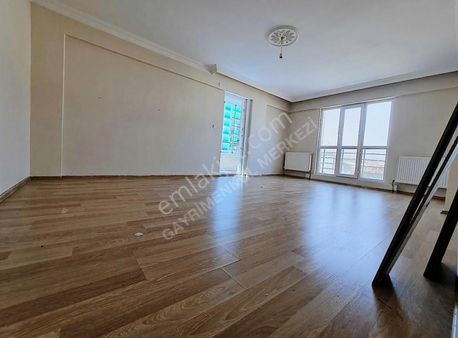 Mit- Msb Projesi-iki Ana Caddenin Kesiştiği Bölg.geniş 3+1 Daire