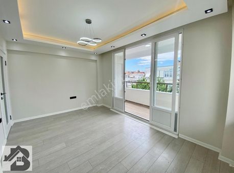 ⫸akçay Best Emlak'tan⫷ Merkezde Denize 400 Metre Full Yapılı 2+1