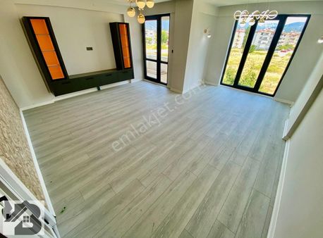 ⫸akçay Best Emlak'tan⫷ikizçayda Full Yapılı Lüx 3+1 Geniş Daire