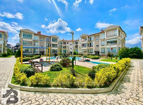 ⫸akçay Best Emlak⫷ Havuzlu Bahçe Evlerinde Güvenlikli 3+1 Daire