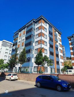 Binevler Turyaptan Karanfil Sitesinde Satılık 2+1