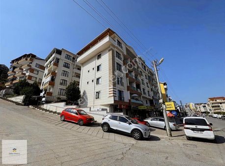 Özel Bahçeli Gündoğdu Boğazova Cad Üzeri Satılık 3+1 Daire