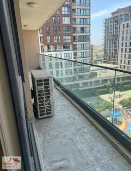 Evvel İstanbul'da Satılık Peysaj Manzaralı 2 +1 Daire