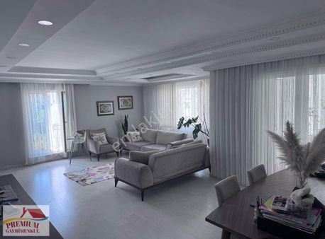 Başakşehir 5 Etap Kalamış Site 150 M2 Köşe Daire Fuul Tadilatlı