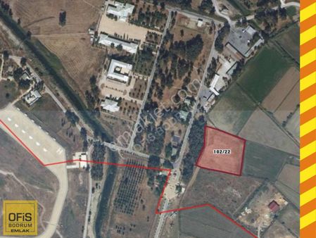 Bodrum-milas Havaalanına Komşu Parsel Satılık Fırsat Tarla