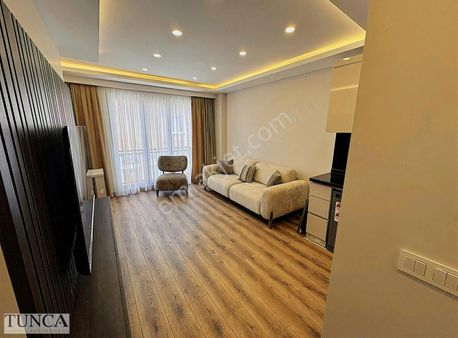 Küçükbakkalköyde Sıfır Lüks Eşyalı, Faturalar Dahil 1+1'ler