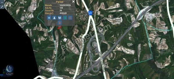 Arnavutköy Yassıörende Köye Muz Deposuna Yakın Satılık Arazi