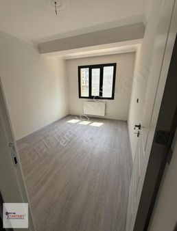 Startkey Star'dan Selvilitepe Mh.has Fırın Sokağında Satılık 3+1