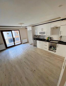 Dede Emlak'tan Muradiye'de Kiralık Daire