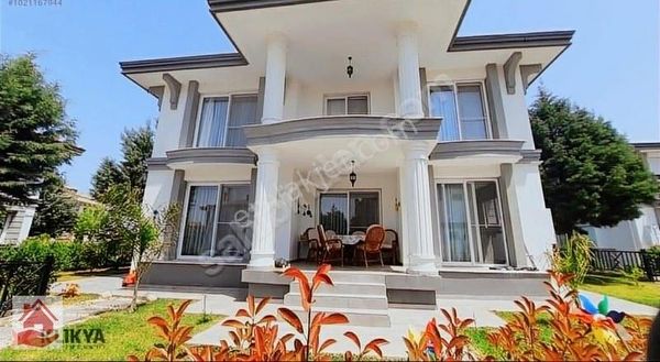 Bayramhacılıda Sağlıkkent Sitesinde Satılık Villa