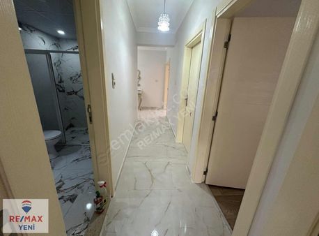 Ana Cadde Üzerinde Satlık 4+1