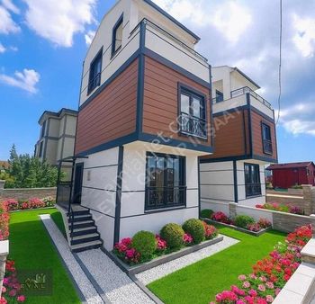 ⫷ Leyal Grup⫸fırsat!tam 3 Kat Parka Cephe Geniş Bahçeli Denz.man