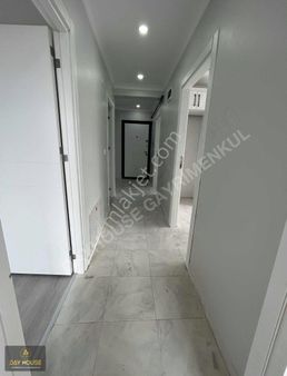 Day House Gayrimenkulden 2+1 Sıfır Daire