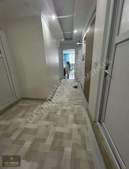 Day House Gayrimenkul Den Satılık Ara Kat Daire