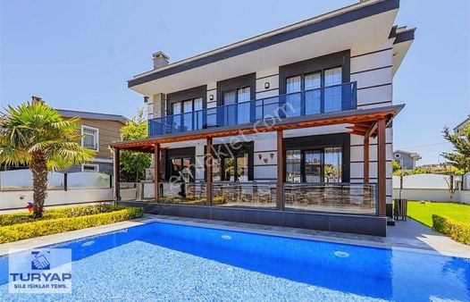 Şile Kumbaba'da Kiralık Havuzlu Müstakil 5+1 Eşyalı Lüks Villa