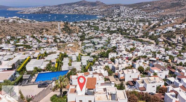 Gündoğan'da Özel Plaj Anlaşmalı İkiz Villa