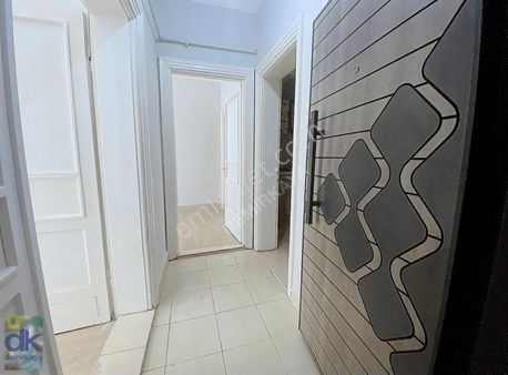 İstiklal Mahallesinde Reşadiye Camii Yakını 2+0 Satılık Daire