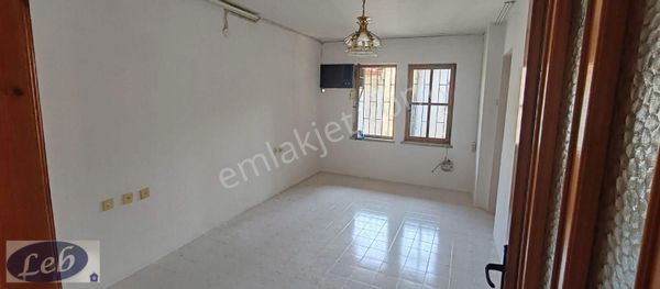 Şehir Merkezinde Esyasız Kirakik Daire