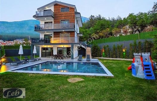 Fethiye Ölüdeniz Mahallesi'nde Ovacık Mevkinde Müstakil Villa