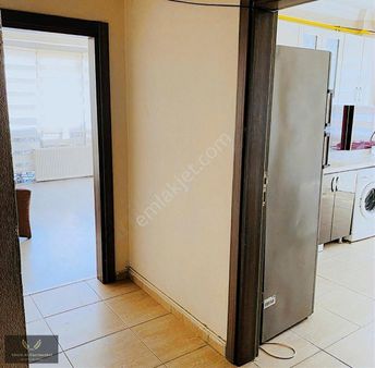 İzmit Yenişehir Kaymakamlık Karşısı Ptt Üstü 2+1 Daire