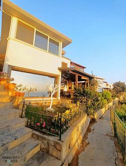 Acil Kesintisiz Deniz Ve Günbatımı Manzaralı 4+1 Villa