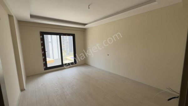 Golf33'den Akdeniz Caddesinde Sıfır Havuzlu 3+1 Lüx Daireler