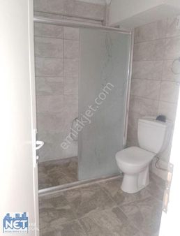 Aydınlıkevler De Kıralık Daire