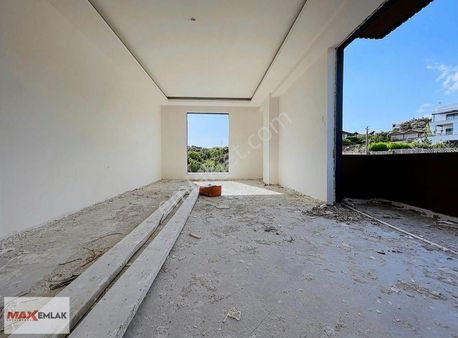 Cami Mahallesinde Asansörlü Kapalı Otoparklı Satılık Lüx Dublex