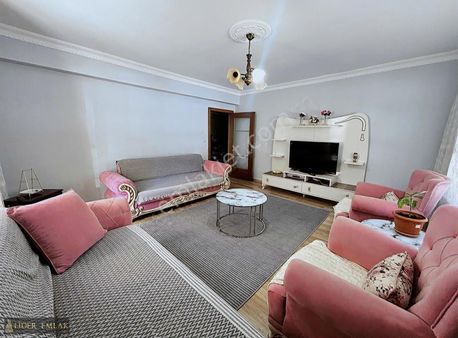 Lider Emlak'tan Güneşevlerde Kilerli 3+1 Satılık Daire