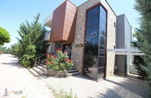 Takaslı/ Vadeli Kapalı Havuzlu Saunalı 4+1 Ultra Lüks Villa