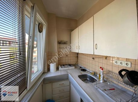 Moda'da Ortak Teraslı Deniz Manzaralı 2+1 Eşyalı Daire