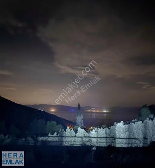 Müstakil Ev Bahçeli, Özel Havuzlu Muhteşem Göl Manzara