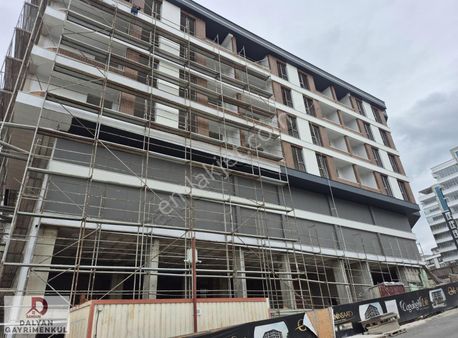 Cağaloğlu Bulvarına Cephe 2+0-2+1-3+1 Daireler