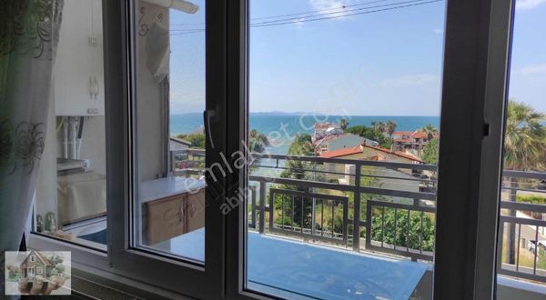 Urla Ile Güzelbahçenin Tam Ortasında Panoramik Deniz Manzaralı