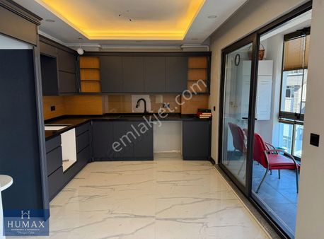 Teyyaredüzü Mah. Boztekke Cad. Satılık 3+1 Daire