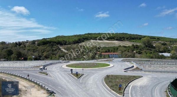 Çatalca Kızılcaali Merkezi Konumda Satılık 11644m² Arsa