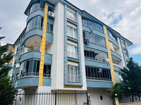 Özkardelen Emlaktan Abdulgaffar Mah Full Yapılı 180 M2 3+1