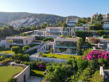 Bodrum Merkez'de Satılık 6+2 Ultra Lüks Villa