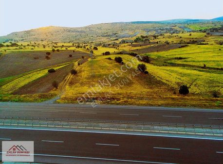 Ayaşta Ankara Asfaltı Kenarı Tek Tapu Tarla