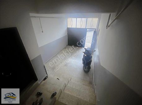 75. Yıl Da Cadde Üzeri,158m,2 Katlı.doğalgazlı,3+1 Süper Ev