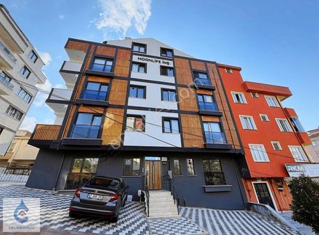 Çelebioğlu'dan Çayırova Emek Bosna Cadde Üzeri Satılık 2+1