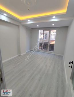 M.a.y Group'tan Seyitnizam'da Sıfır Binada 2+1 1.kat Daire