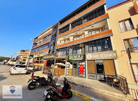 Boğazova Caddesi'nde Otoparklı 2+1 Satılık Ara Kat Daire