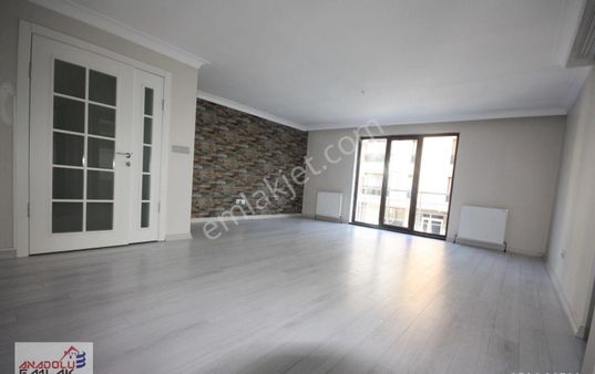 Bahçelievler Metrosuna Yakın Yeni Binada 1.kat 3+1 Komple Ön !!!!!