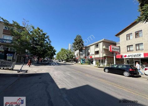Balgat Ziyabey Caddesinde 80 M2 Dükkan !!