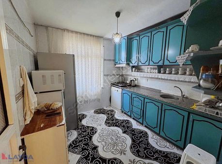 Layda'dan Komple Satılı 3 Katlı Ev Ve Dükkan